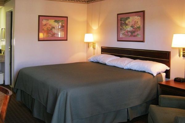 BRIARWOOD INN (Amory)